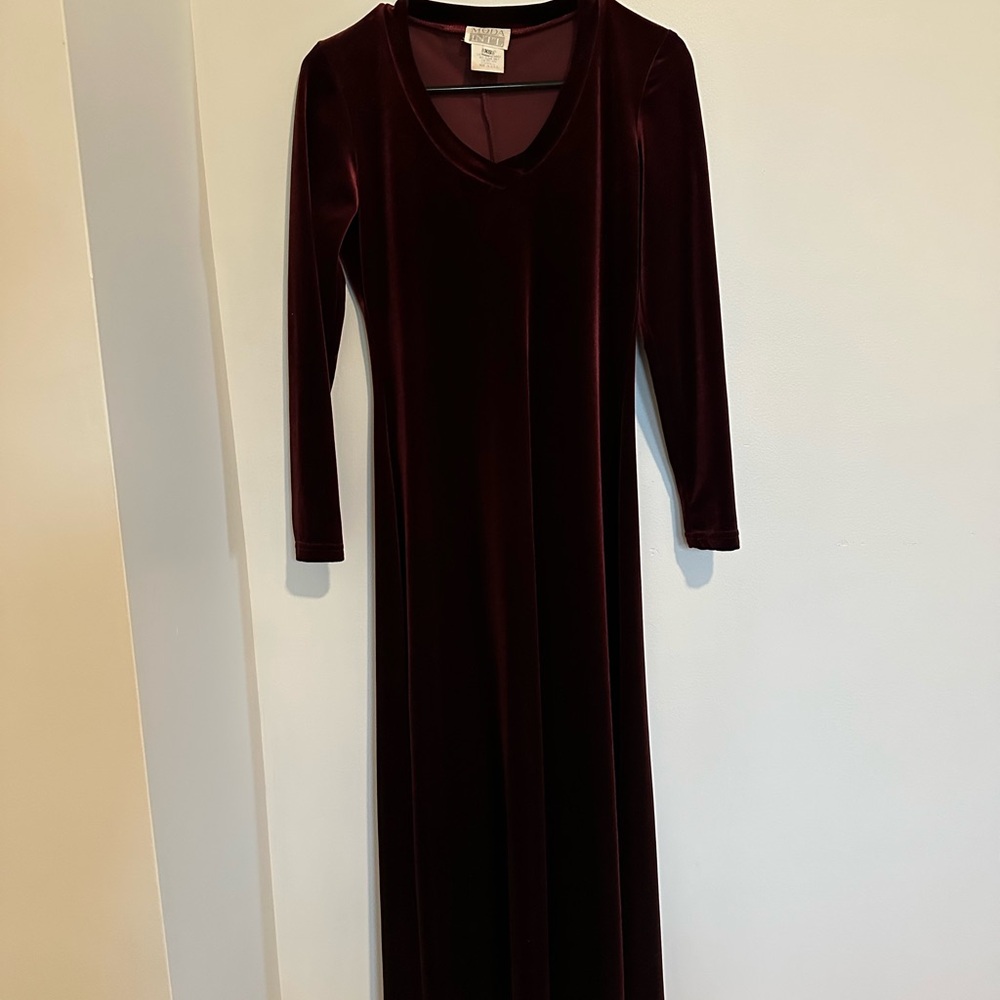 Moda International Burgundy Velvet Long Sleeve Dress
